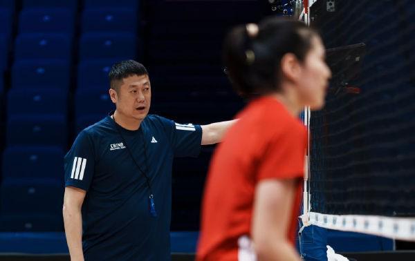 比赛视频直播-历史首败捷克，女排教练赵勇：年轻选手欠缺大赛硬仗历练